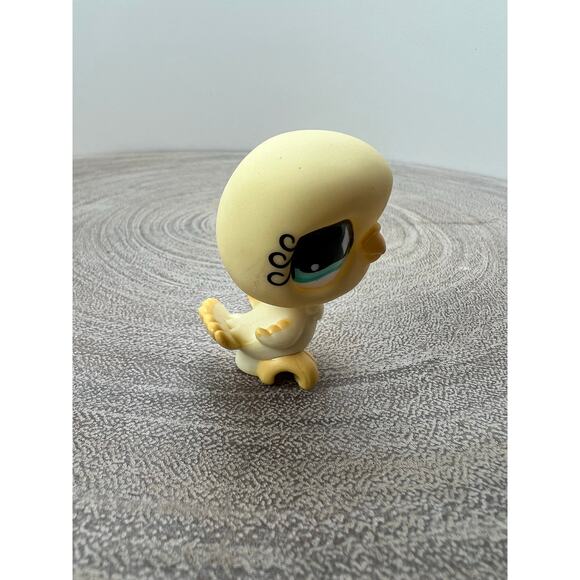 Littlest Pet Shop LPS #512 Pigeon Yellow Aqua Diamond Eyes 2007 - Picture 4 of 6